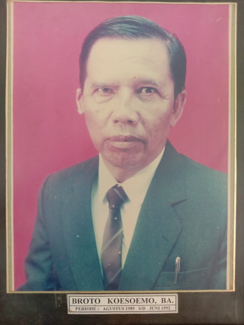 Broto Koesoemo, B.A.